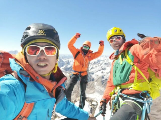 Nace la escalada deportiva