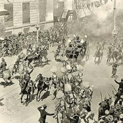 Comença Restauració amb la FRE il·legalitzada i el moviment obrer dividit i les associacions obreres en la clandestinitat.