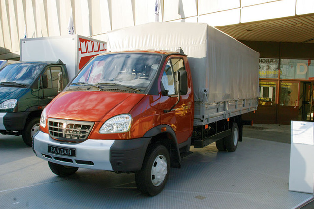 ГАЗ-3310 «Валдай» — российский среднетоннажный низкорамный грузовой автомобиль класса N2 категории MCV