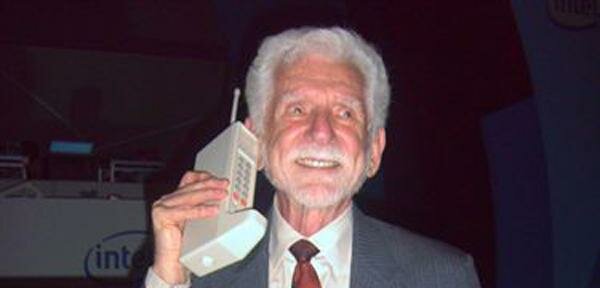 Primer servicio de Telefonía