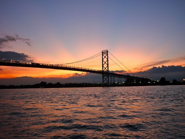 Ambassador Bridge, Windsor side