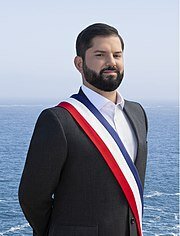 En el salón de honor del Congreso Nacional de Chile, asume el 34.º presidente de Chile, Gabriel Boric. El inicio de su mandato