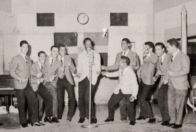 Debut del Combo Show