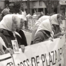Mares a la Plaza de Mayo (Argentina)