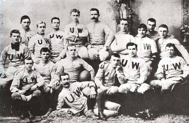 The badger became the official UW mascot