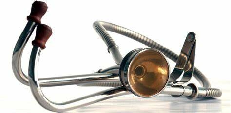 El primer estetoscopio