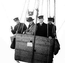 realiza asecciones en globo