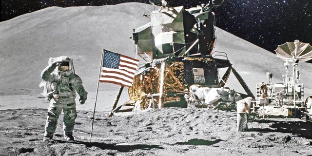 The us lands on the moon
