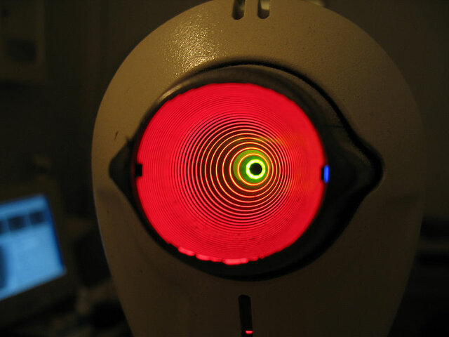 HISTORIA DE LA TOPOGRAFIA CORNEAL