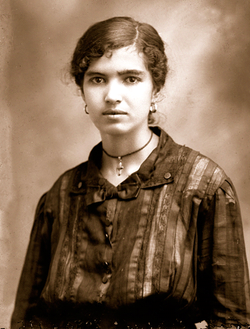 LA HUELGA DE LAS OBRERAS DE BELLO