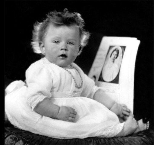 Isabel II.aren jaiotza