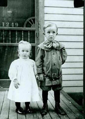 Walt discovers movies