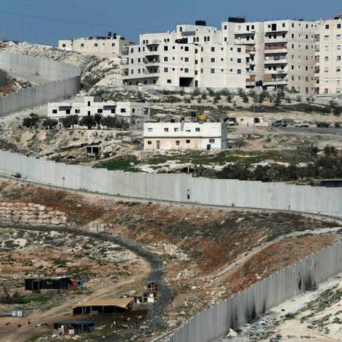 Israel comienza la construcción de un muro