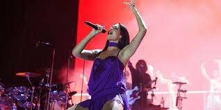 ESTIVAL DE LA COLINA SOLEADA