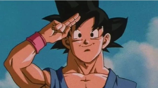 otra suspensión muy larga de dragón Ball