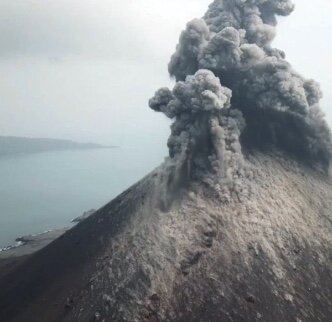 Krakatoa Eruption (Java/Sumatra)
