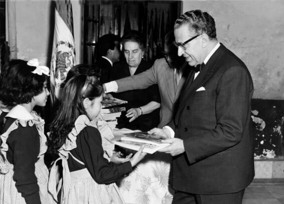 Creación de la Comisión Nacional de los Libros de Texto Gratuito