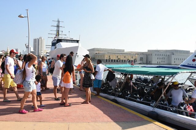 Ministro Restrepo destaca aporte del comercio al aumento del PIB y reitera apoyo para expansión de la industria