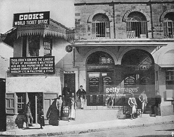 creo la primera agencia turistica