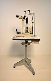 LAMPARA DE HENDIDURA