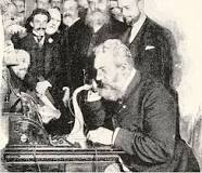 Antonio Meucci inventa el primer teléfono.