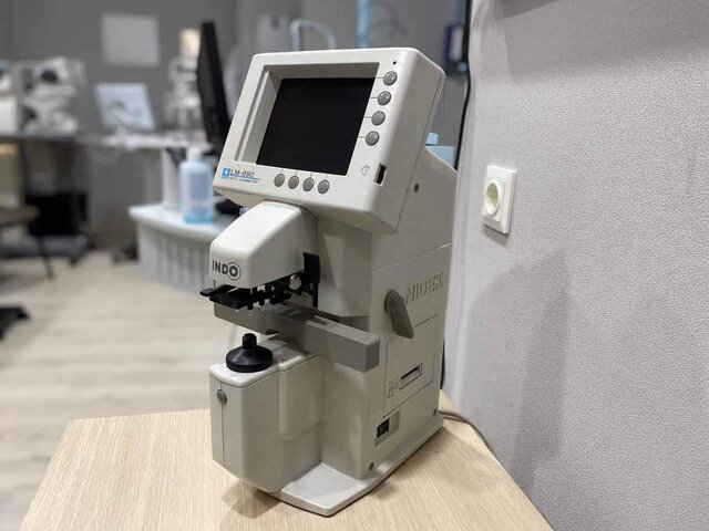 LENSÓMETRO DE PROYECCIÓN