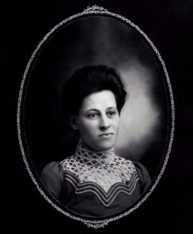 Lulu C.Graves