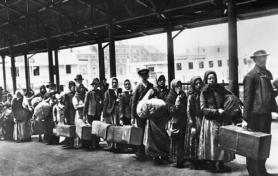 INICIO DEL MOVIMIENTO MIGRATORIO