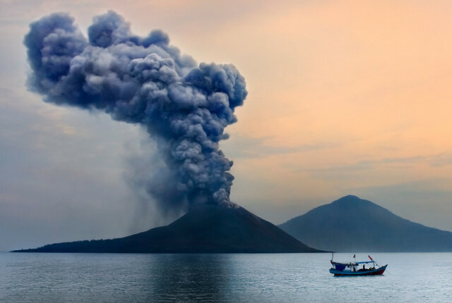 Krakatoa Eruption (Java/Sumatra)
