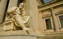 Naissance de la base démocratienne