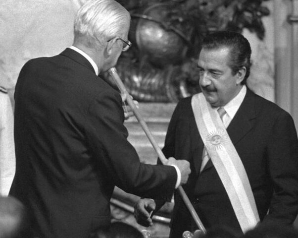 1983 Raúl Alfonsín Presidente