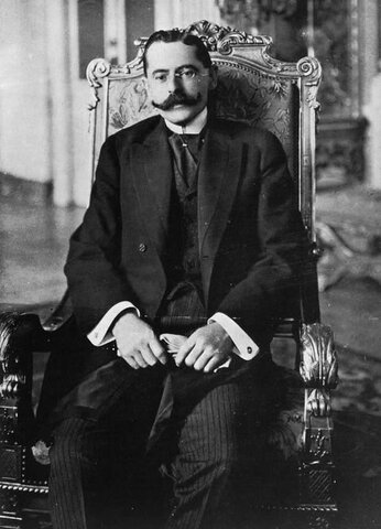 Francisco Carvajal como presidente.