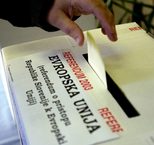 Referendum o vstopu Slovenije v EU