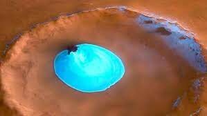 Se encuentra nueva evidencia de agua en Marte.