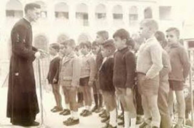 1ª Generación (Enfoque de educación para el desarrollo) - 1945 a 1950