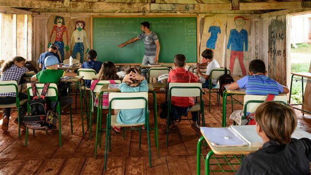 Nacimiento de la educación y la democracia en Latinoamérica