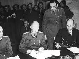 Alemania firma la rendición incondicional
