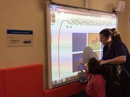 Primera pizarra interactiva