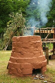 Se crearon hornos bajos y altos hornos
