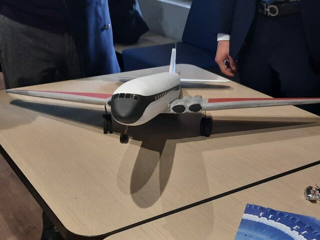 DE HAVILLAND COMET 4