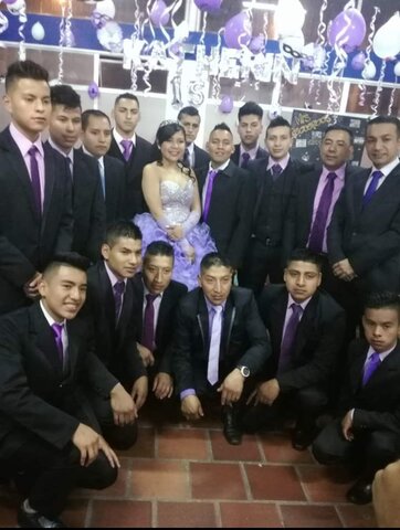 fui paseguita en los 15 de mi hermana