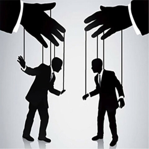 Manipulación social y de información