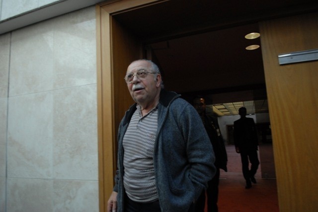 Diputado rebelde permitió mantener Ley de Caducidad