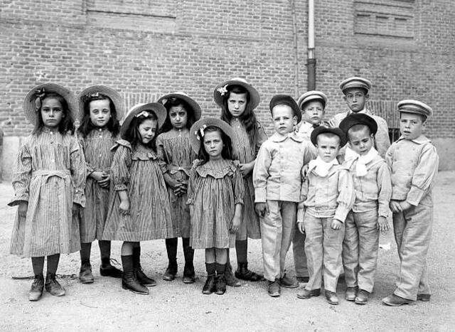 HISTORIA EN LA INFANCIA EN EUROPA Y LATINOAMÉRICA