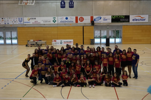 La primera academia de ball