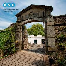 Cesión de las reducciones jesuíticas a Portugal a cambio de la entrega de la colonia de Sacramento