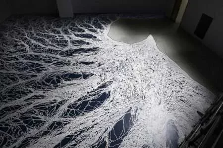 El uso de la sal para pintar.