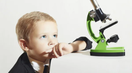 Timeline: Contributo dos cientistas para a evolução do microscópio ótico