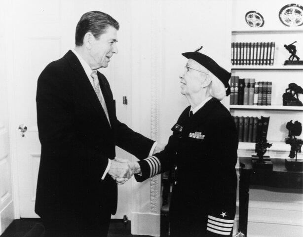 President Bush gives Hopper the National Medal of Technology