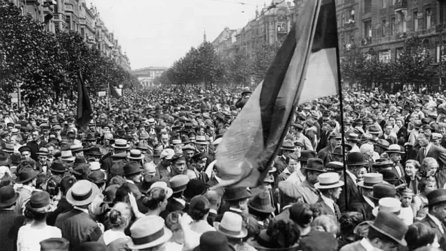 Extremists are furious at Germany